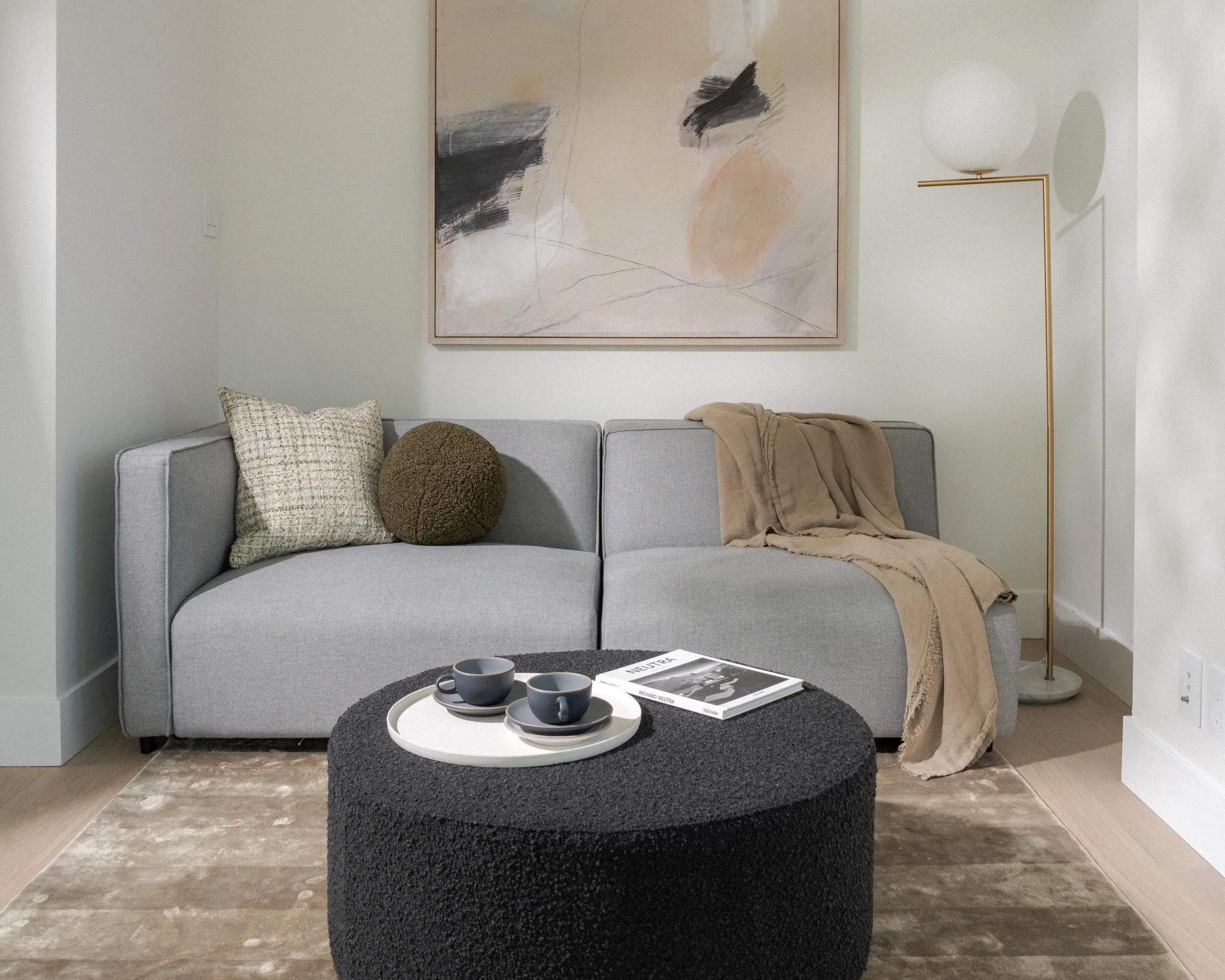 Arya Armless - Image 9