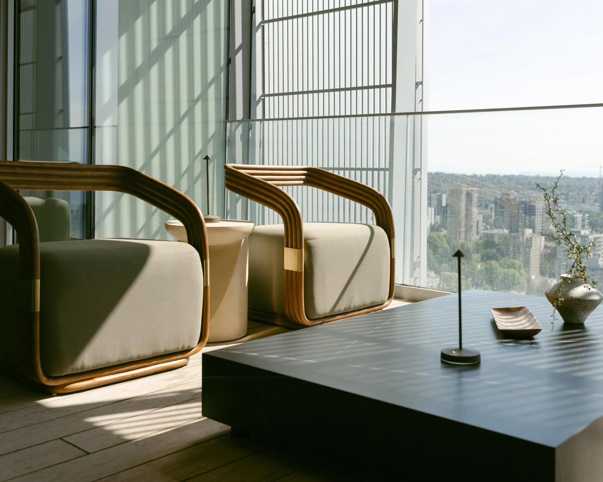 Curva Outdoor Lounge Chair - Image 3